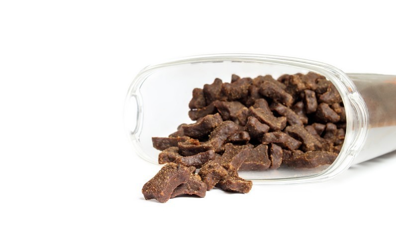 Напіввологі корми: в чому їхня особливість та яким тваринам підійдуть